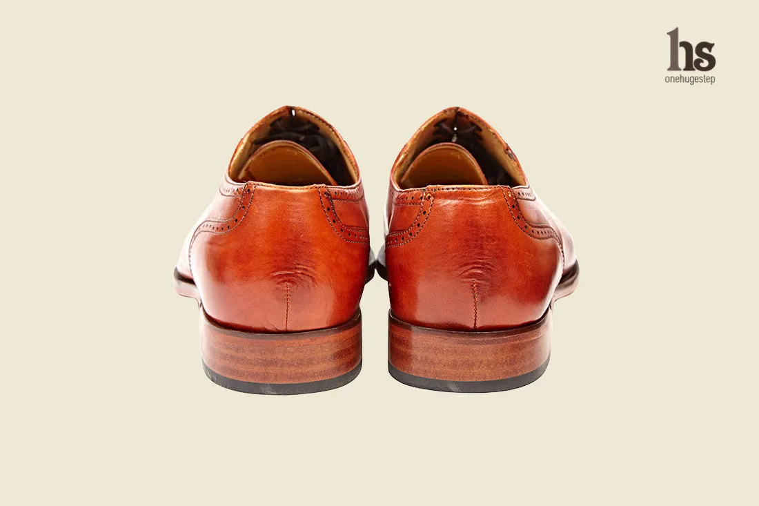 Toecap Oxford With Brogue Punches
